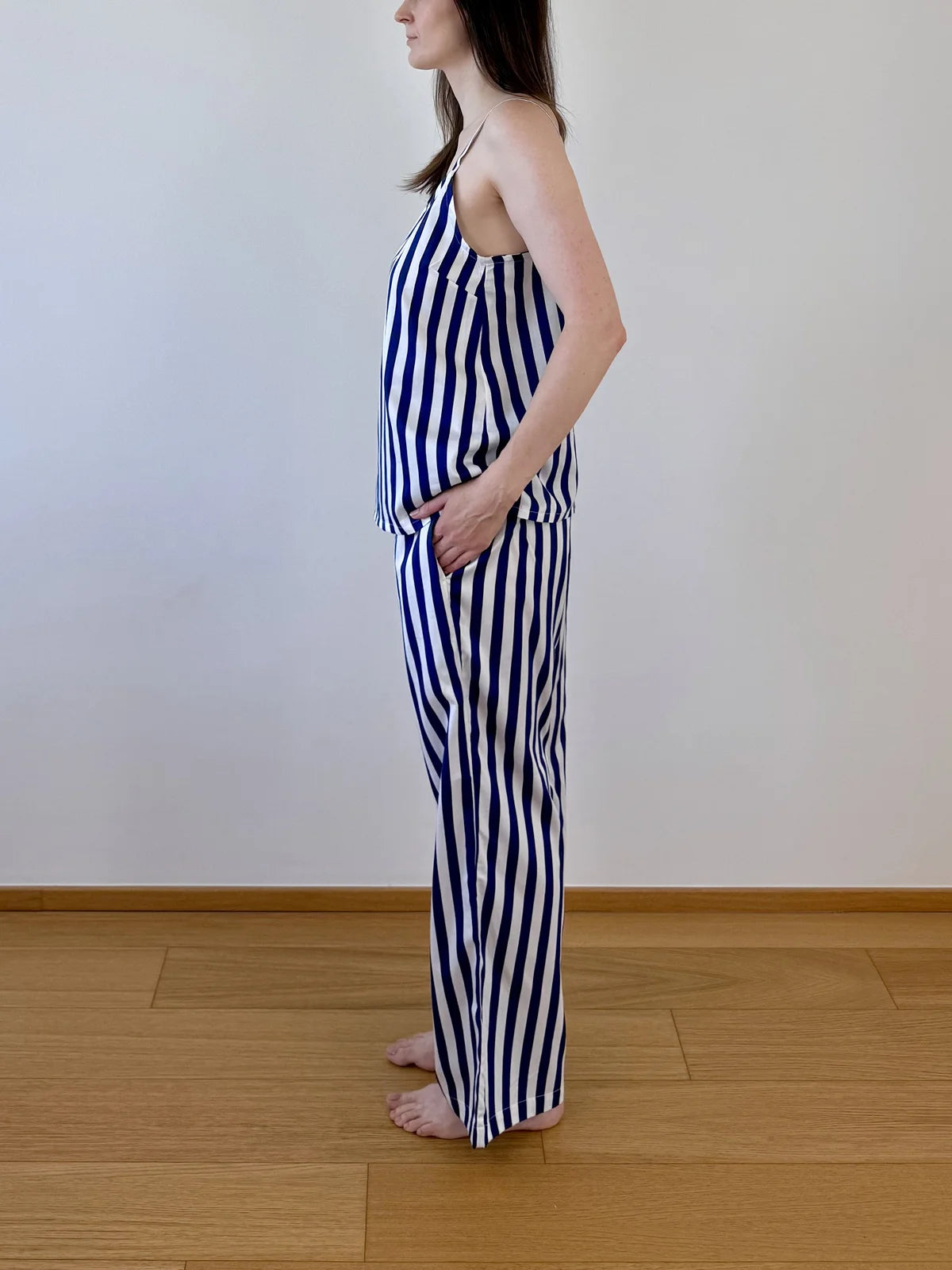 Set na spaní tílko a kalhoty — Navy Stripes